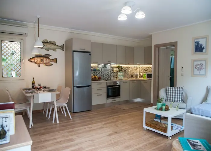 Nauticum House アルゴストリオン